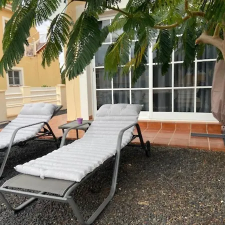 Holiday home Bungalow Las Rocas 2 Con Piscina