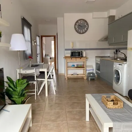 Bungalow Las Rocas 2 Con Piscina Holiday home La Guirra